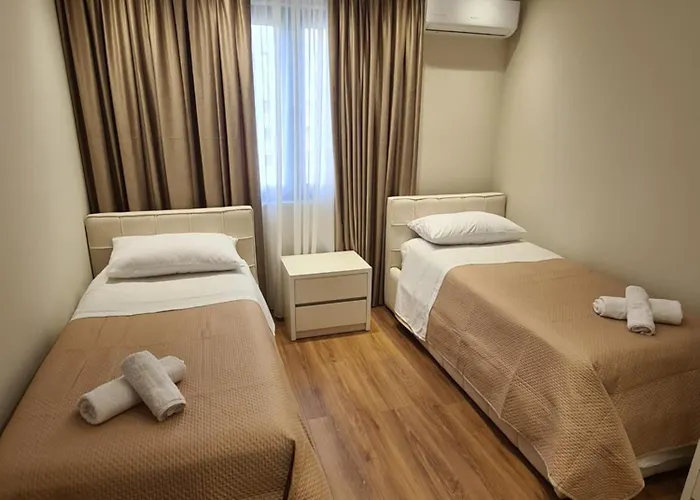 Casa Albo * 地拉那